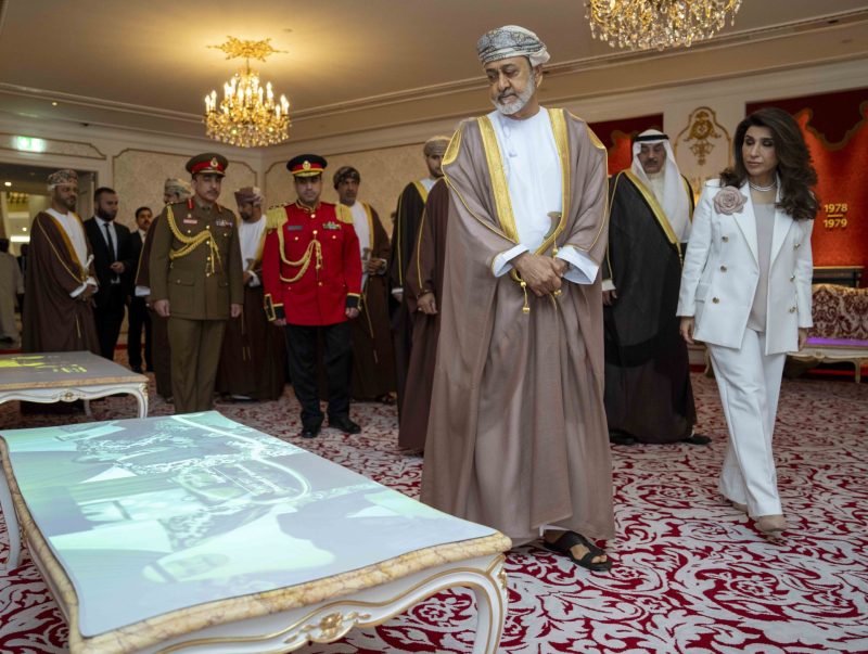 His Majesty visits Kuwait Museum