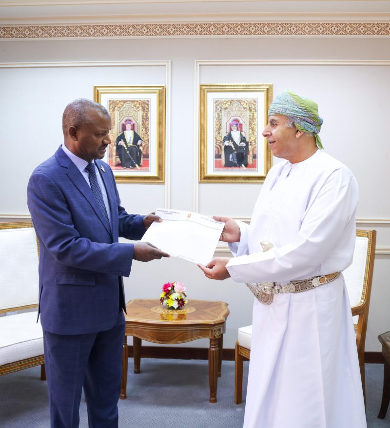 Undersecretary for Administrative and Financial Affairs receives Ambassadors credentials