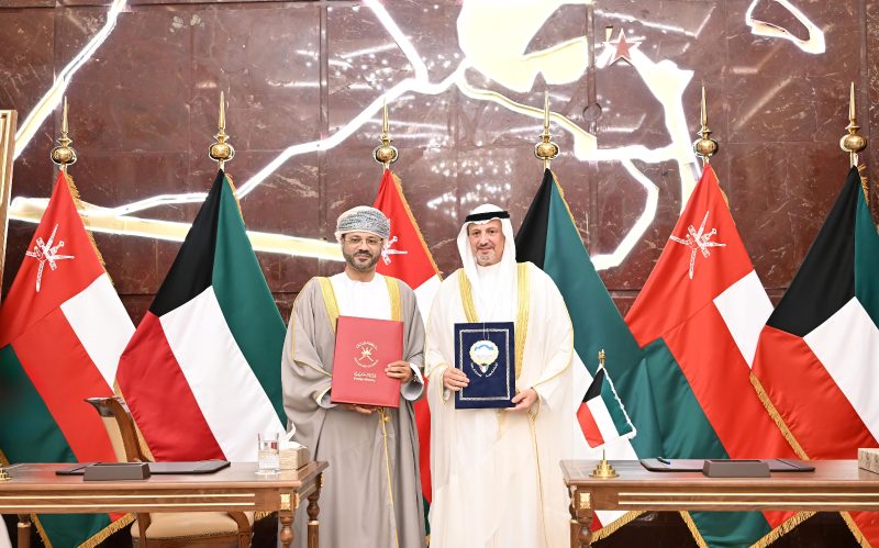 His Excellency the Minister of Foreign Affairs meets with his Kuwaiti counterpart