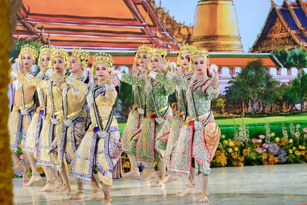 Thailand: Ambassador at King's birthday celebration