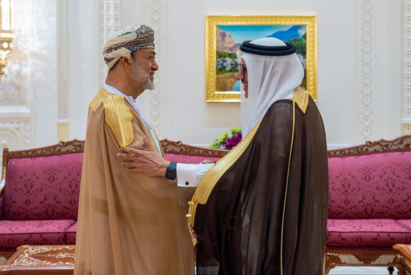 His Majesty receives the Bahraini Foreign Minister