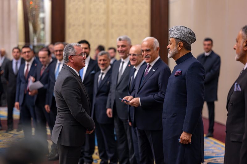 His Majesty meets Turkish business executives