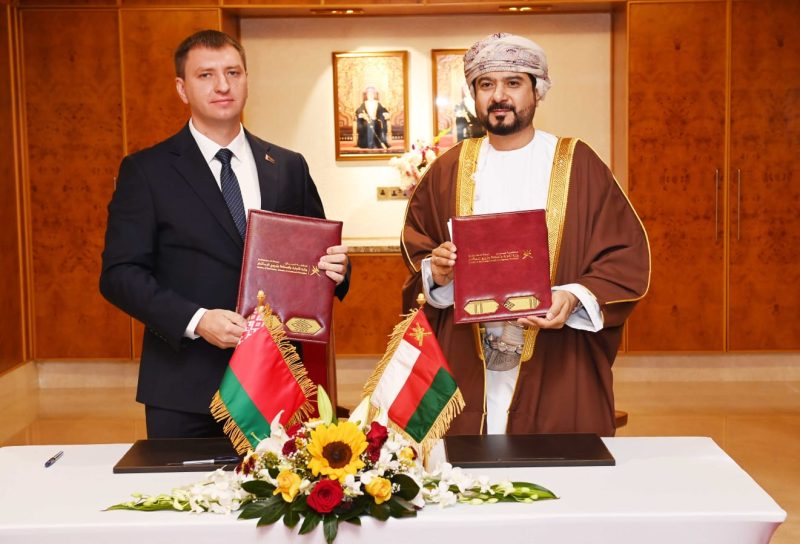 Oman and Belarus sign two agreements