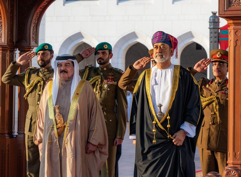 King of Bahrain arrives as honoured guest in Oman