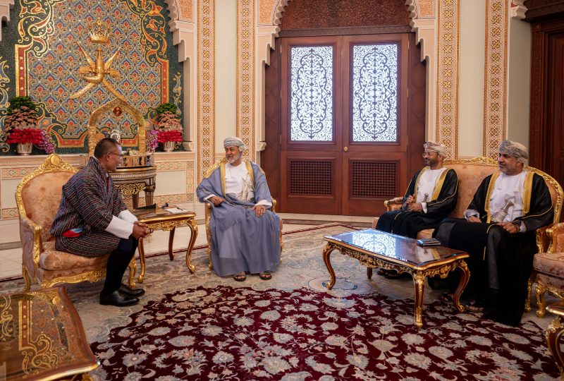 جلالةُ السُّلطان المُعظّم يستقبل رئيسَ وزراء مملكة بوتان 