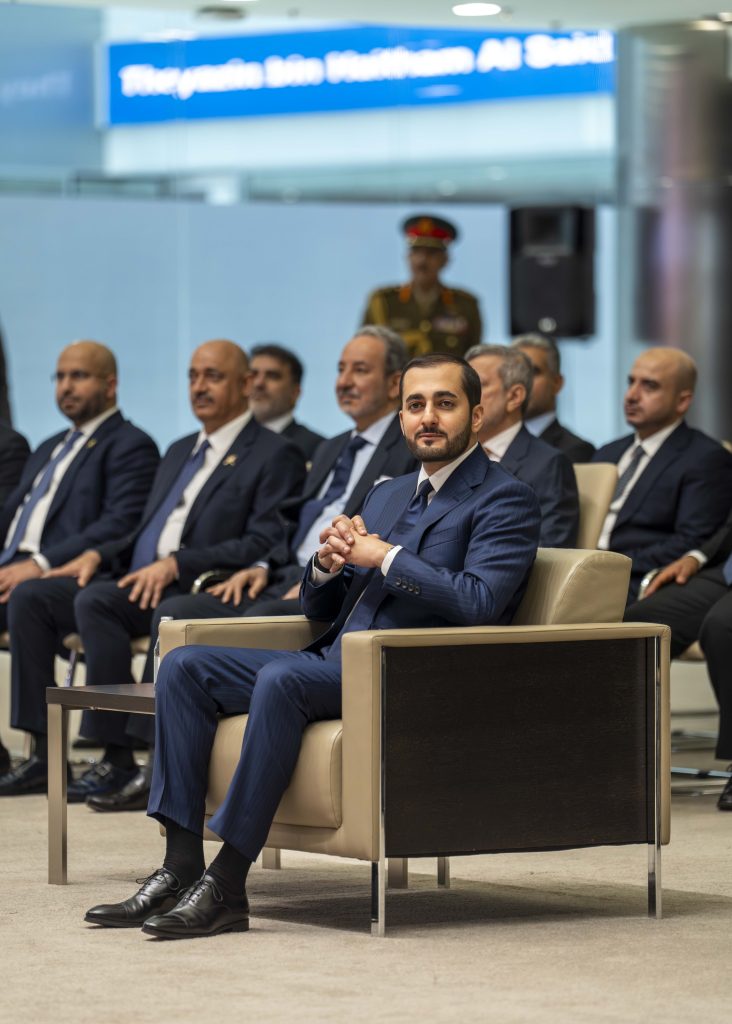 سُموُّ السّيد ذي يزن يزور مركز أستانا المالي والمركز الدّولي للذكاء الاصطناعي