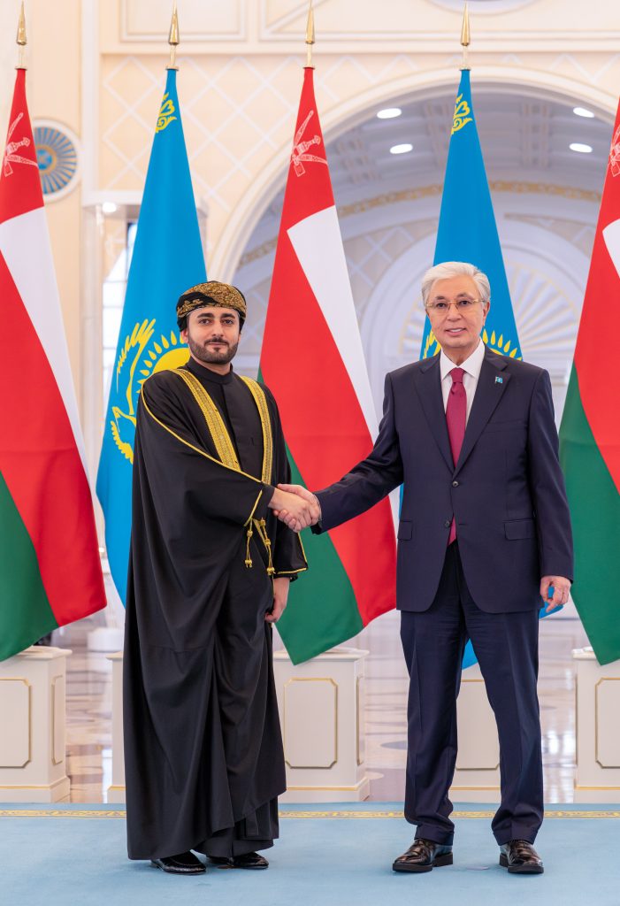 الرئيسُ الكازاخستاني يستقبلُ سُموَّ السّيد ذي يزن بن هيثم