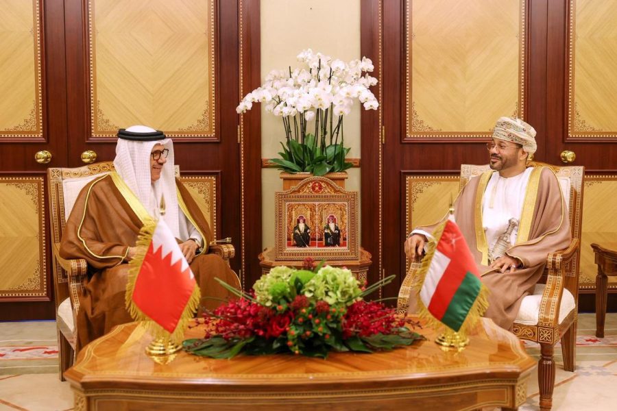 Minister discuss regional developments with Bahrani counterpart
