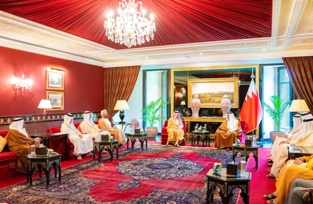 Crown Prince of Bahrain receives Foreign Minister