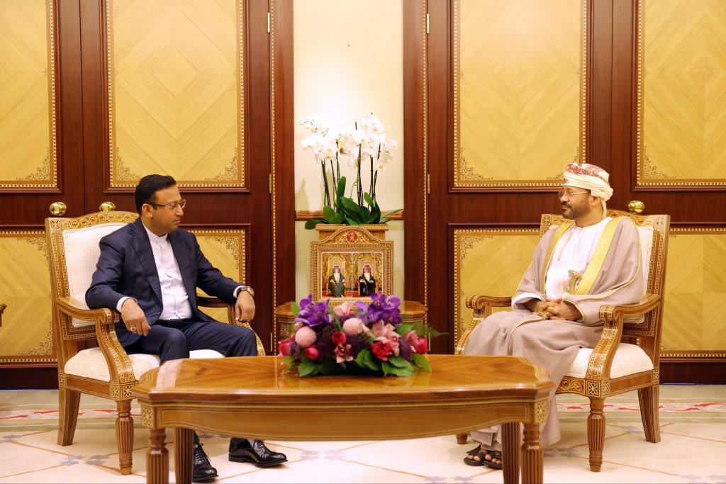 جلالة السلطان المعظم يتلقى رسالة من رئيس وزراء بنغلاديش