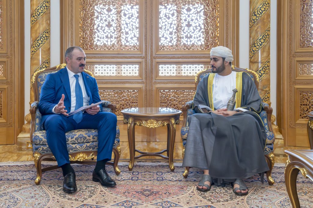 جلالة السلطان المعظم يتلقى رسالة خطية من الرئيس البيلاروسي