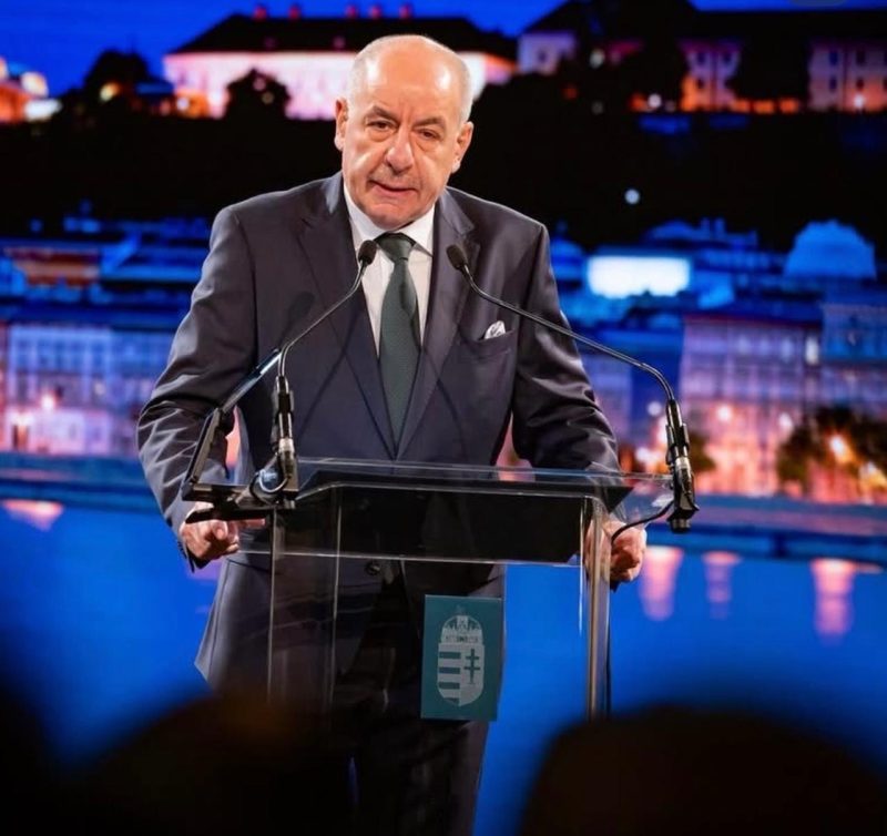 المجر: سفير سلطنة عمان يحضر حفل الرئيس بمناسبة العام الجديد