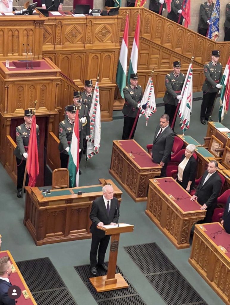 Hungary: Ambassador at presidential election session