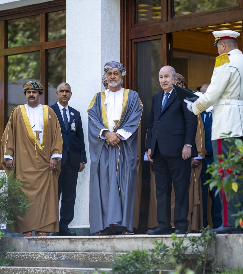 Formal reception ceremony for His Majesty at the Algerian Presidential palace