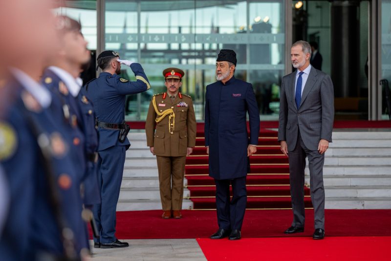 جلالة السُّلطان المعظم يختتم زيارته إلى إسبانيا