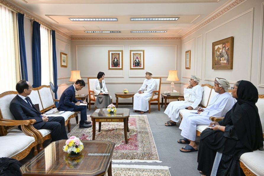 Administrative-Undersecretary-receives-Japanese-Minister