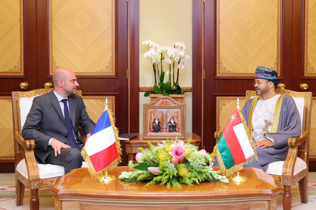 Minister receives French counterpart