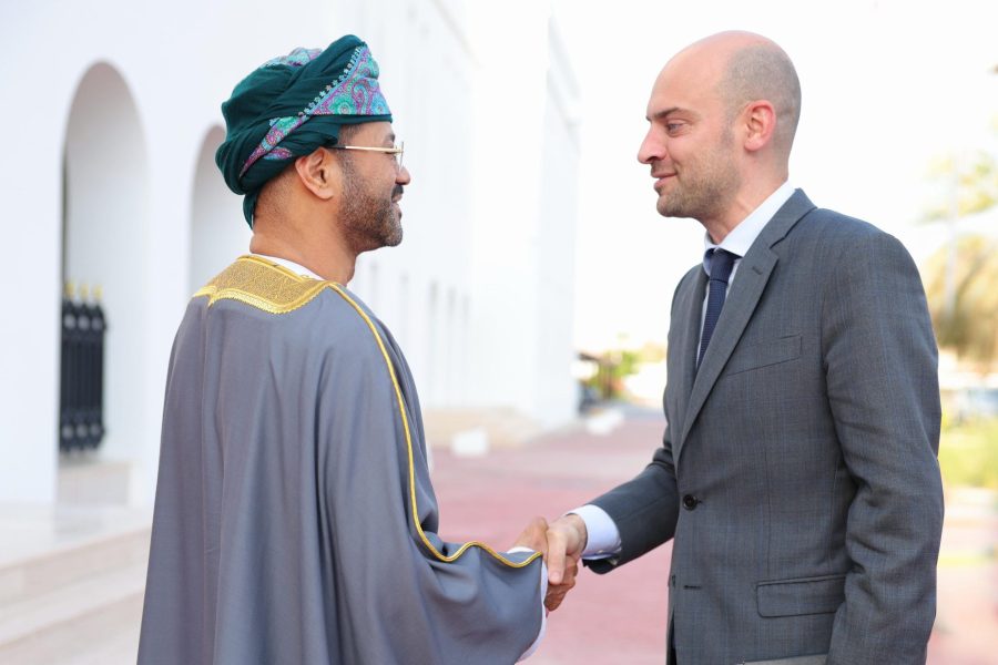 Minister receives French counterpart