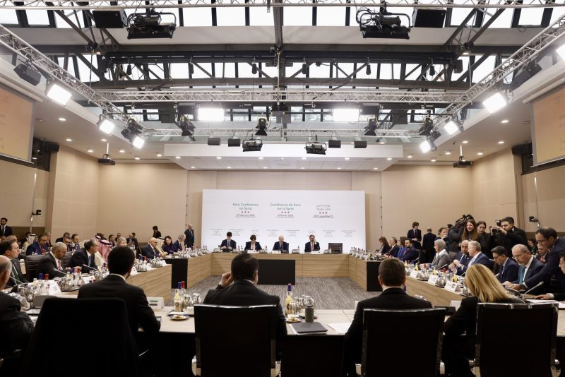 سلطنة عُمان تشارك في مؤتمر باريس بشأن سوريا برعاية الرئيس الفرنسي