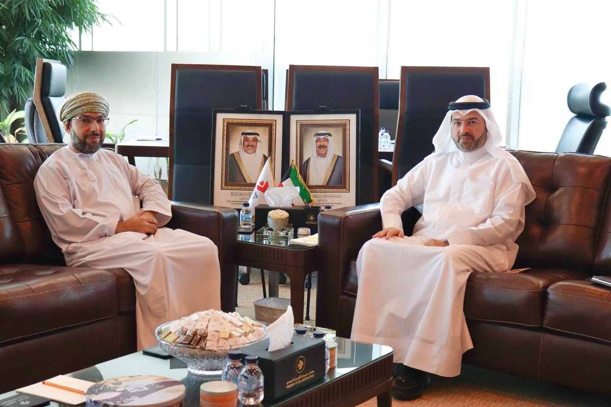 Kuwait: His Excellency the Ambassador of the Sultanate of Oman meets the President of the General Authority for Civil Aviation