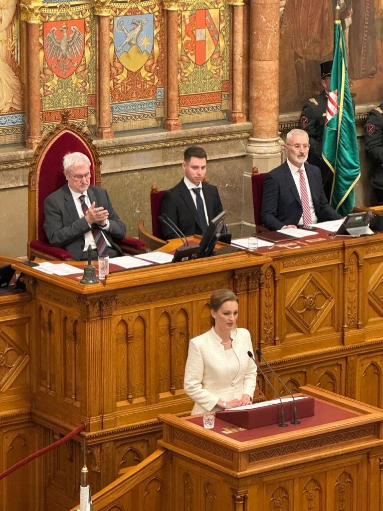 المجر: السفير يحضر الجلسة الافتتاحية للجمعية الوطنية