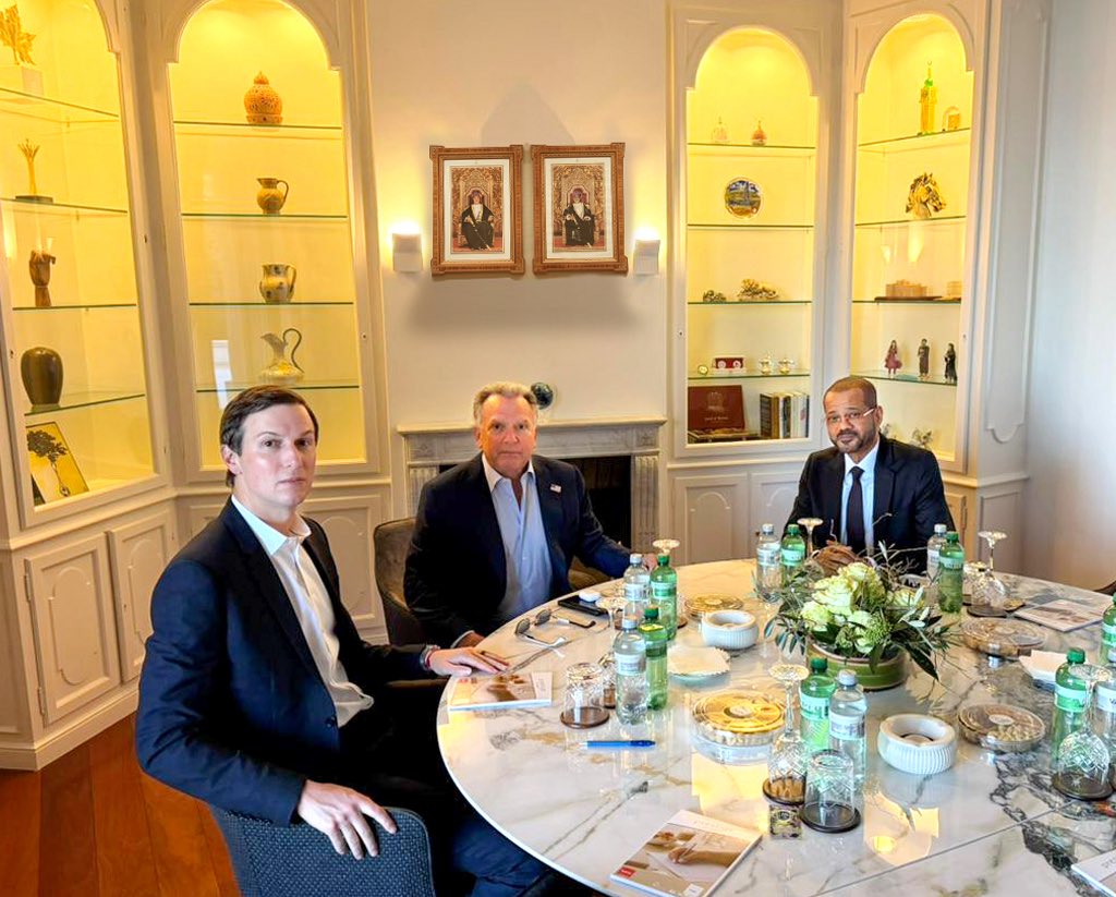 His Excellency holds a meeting with Steve Witkov within the framework of the ongoing Iranian-American negotiations