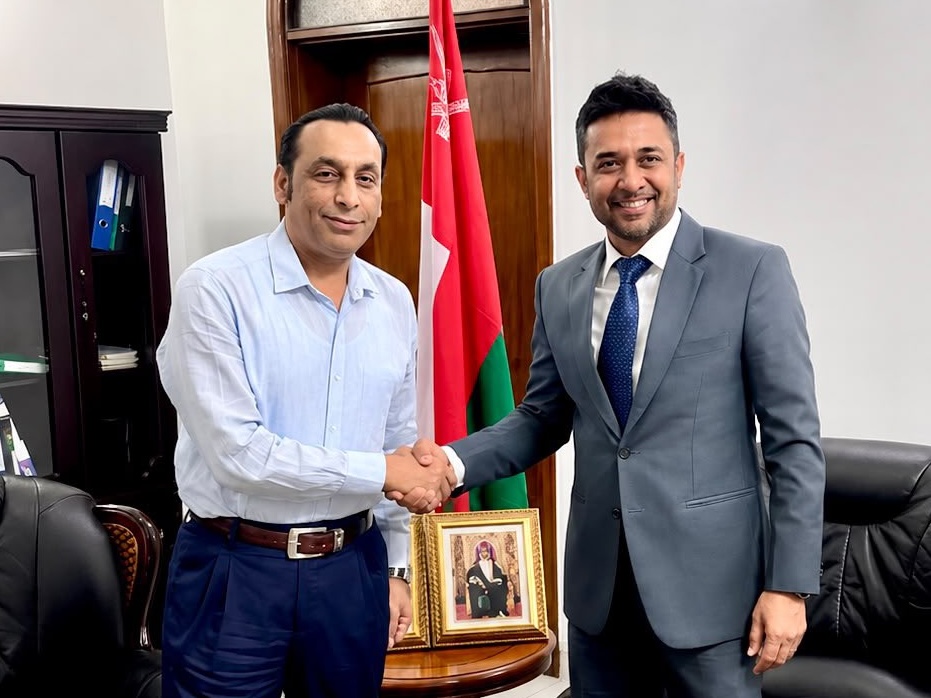 Bangladesh: Ambassador receives Director of SalamAir in India and Bangladesh