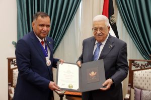 Palestinian President honours Omani Head of Mission