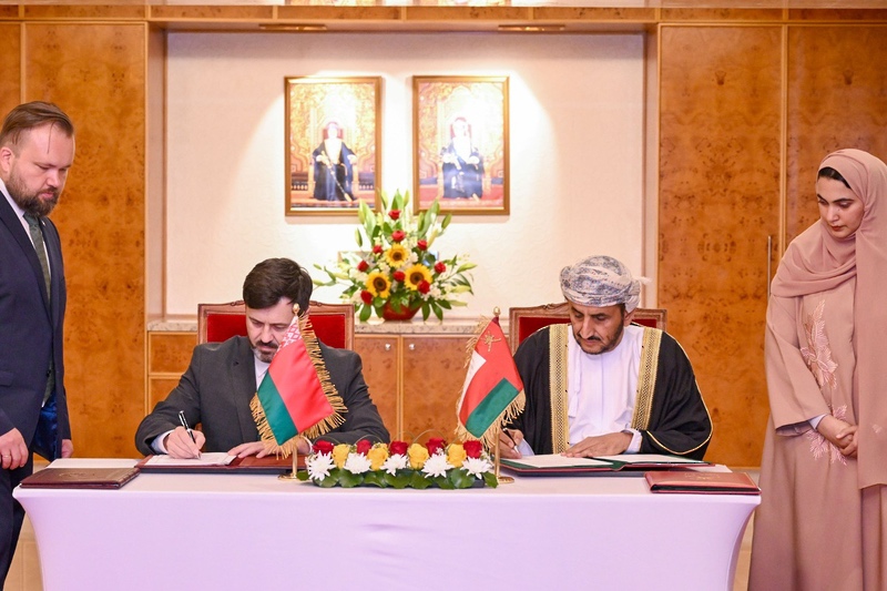 Oman and Belarus sign cooperation agreements