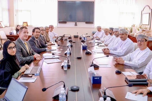 IMF delegation meets with Oman Chamber of Commerce and Industry 