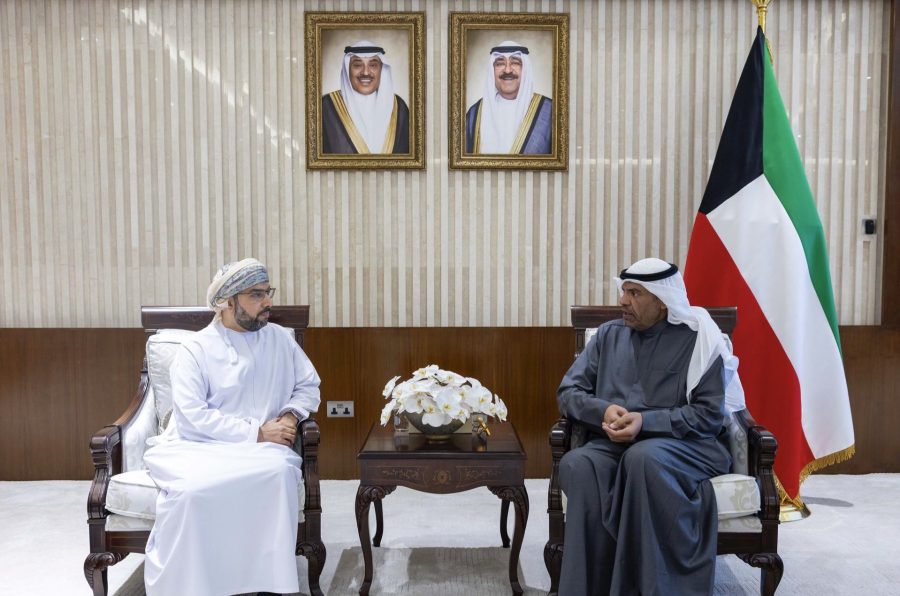 Kuwait: Foreign Minister receives Oman Ambassador