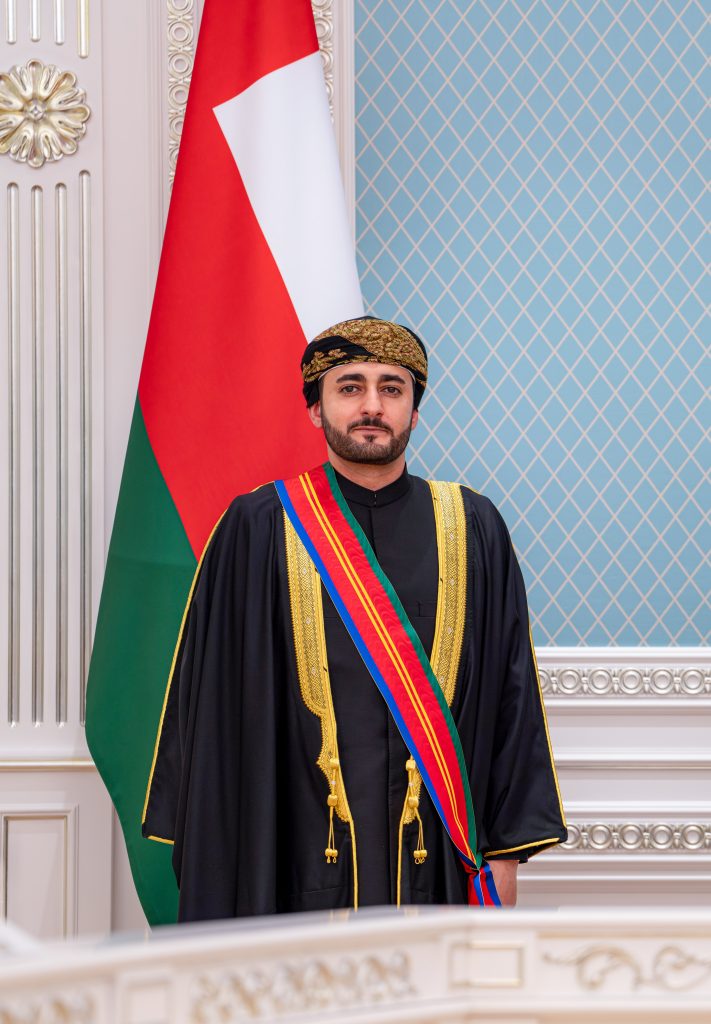 الرئيسُ الكازاخستاني يمنحُ سُموّ السّيد نائبَ رئيس الوزراء للشُّؤون الاقتصاديّة وسامَ الصّداقة