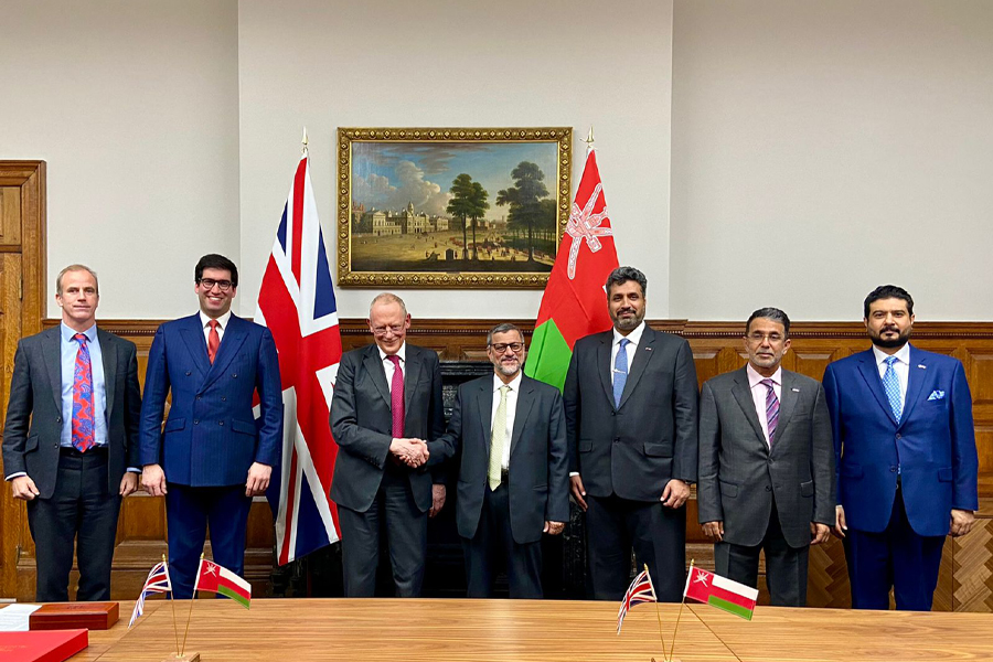 Oman-UK-sign-trade-and-investment-MOU