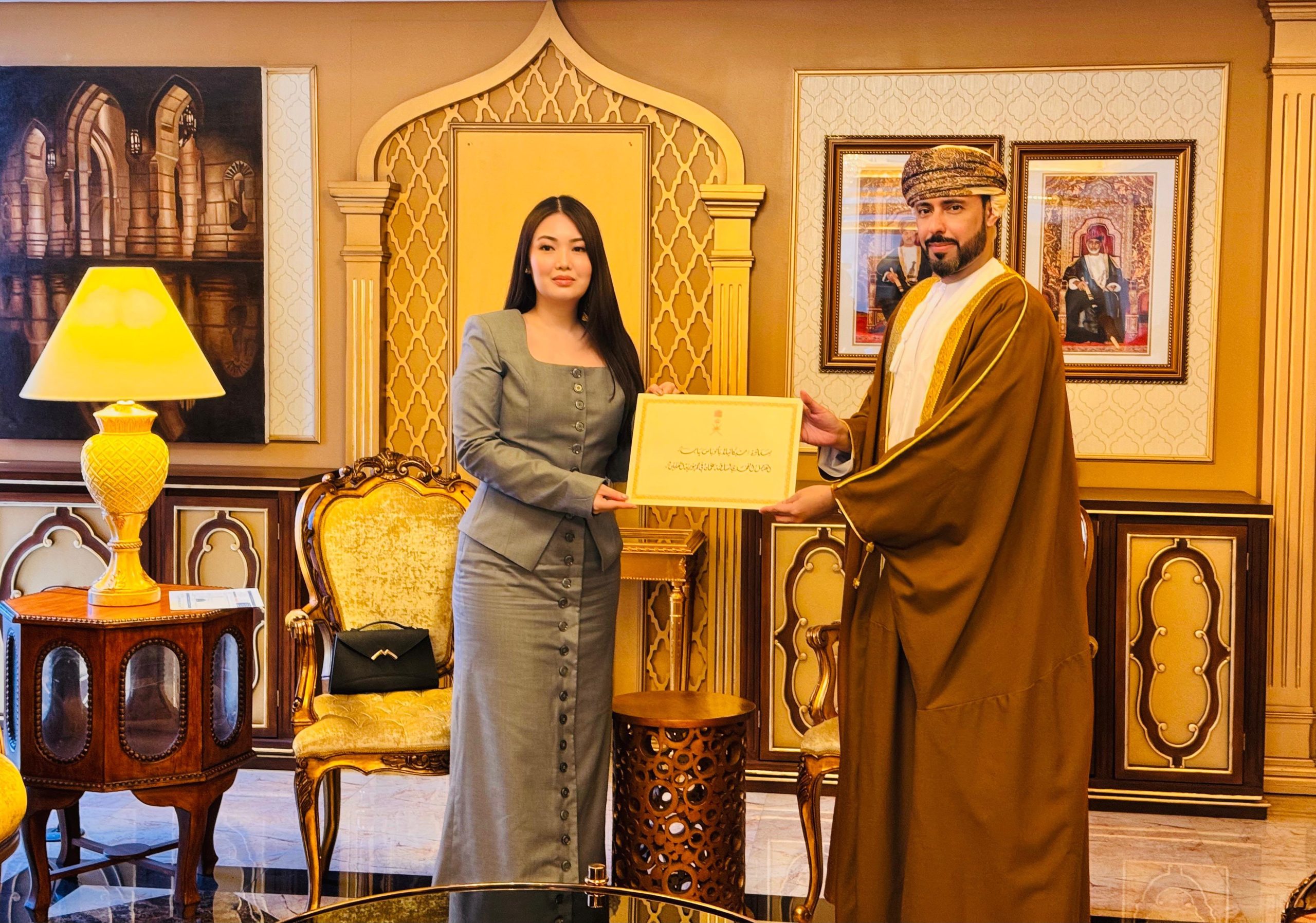 Philippines: Honorary Consul in Cebu Province receives Royal Patent