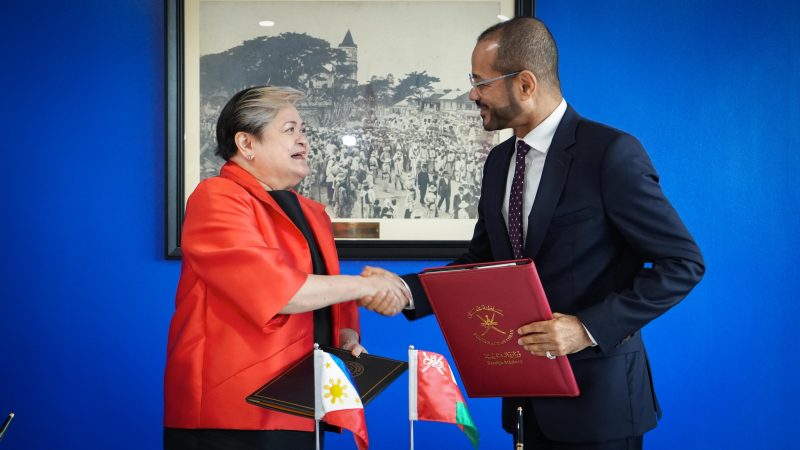 Oman, Philippines sign visa waiver for diplomatic, special, service passports