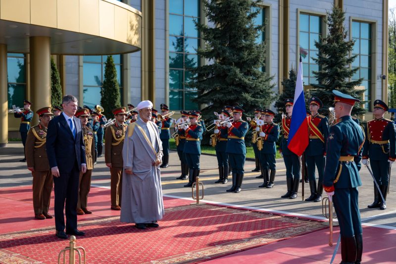 جلالةُ السُّلطان المعظّم يختم زيارته إلى موسكو