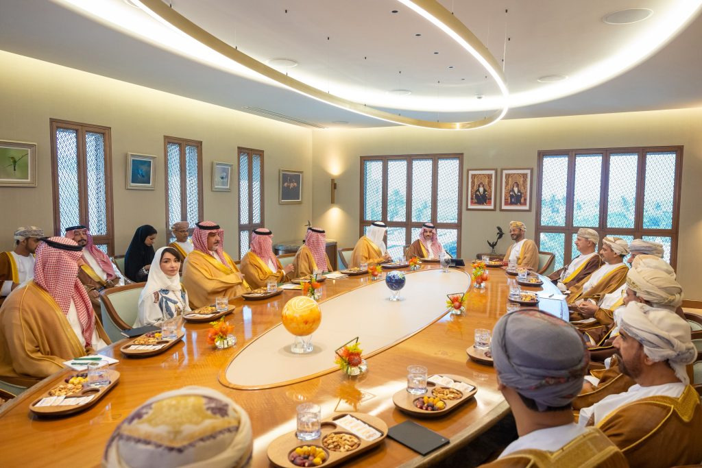 Minister discuss cooperation and regional developments with Saudi counterpart