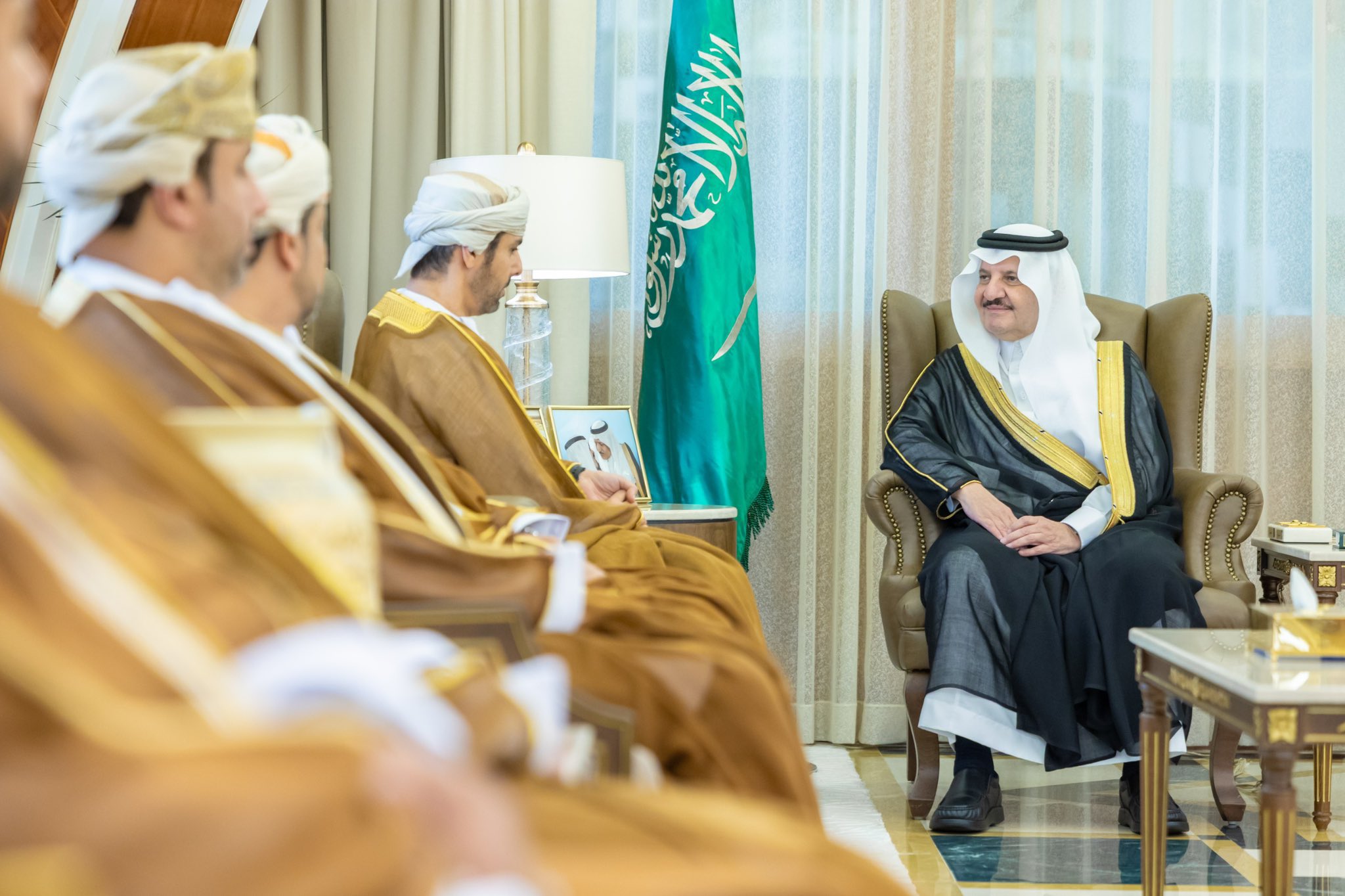 Saudi: Eastern Province Governor receives Omani Ambassador
