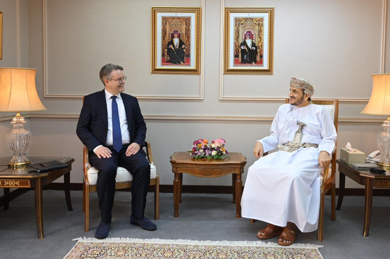 Political-Undersecretary-meets-German-Official