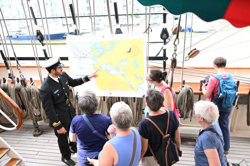 Shabab Oman II arrives at Sailing Festival in Bremerhaven 