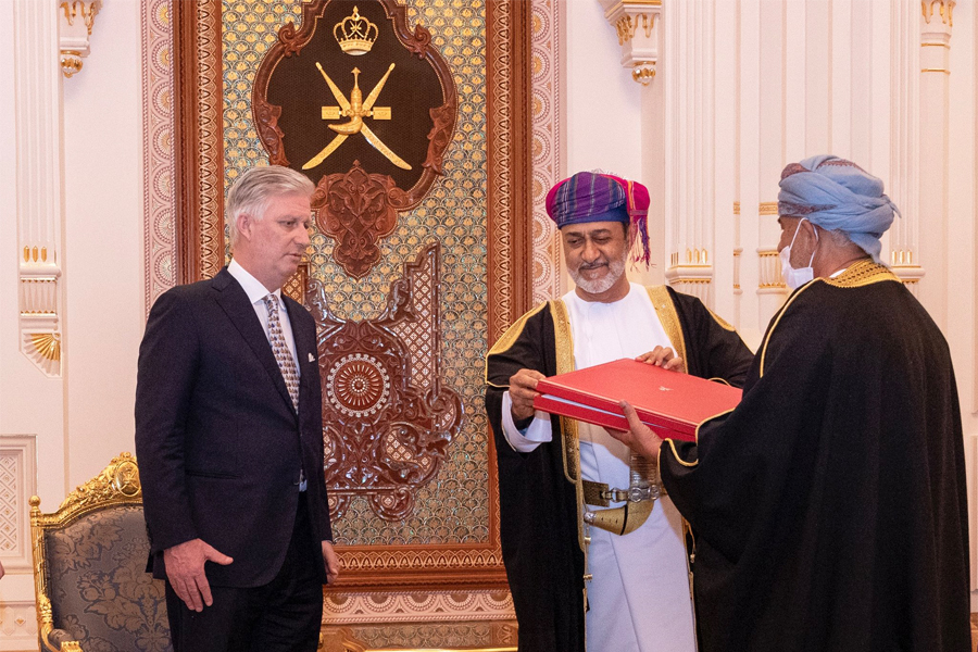 Sultan-Haitham-confers-honour-on-King-Belgium