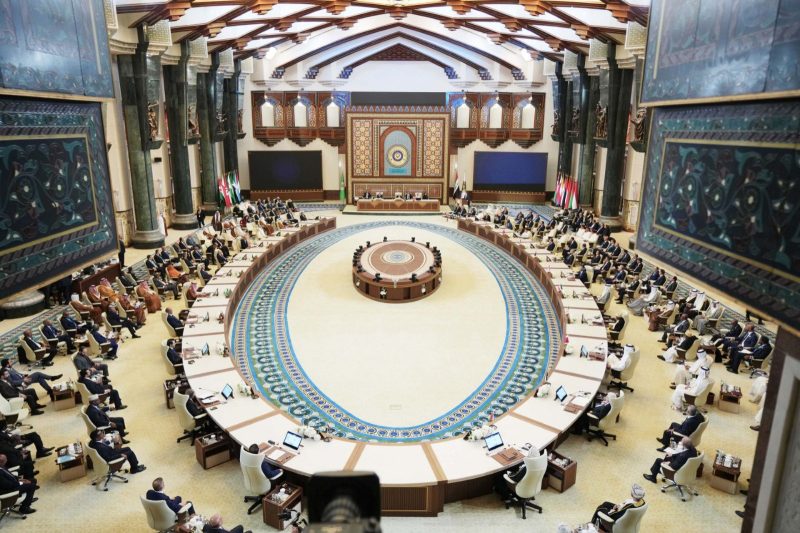 سُموّ السّيد شهاب يترأس وفد سلطنة عُمان في القمّة العربية ببغداد