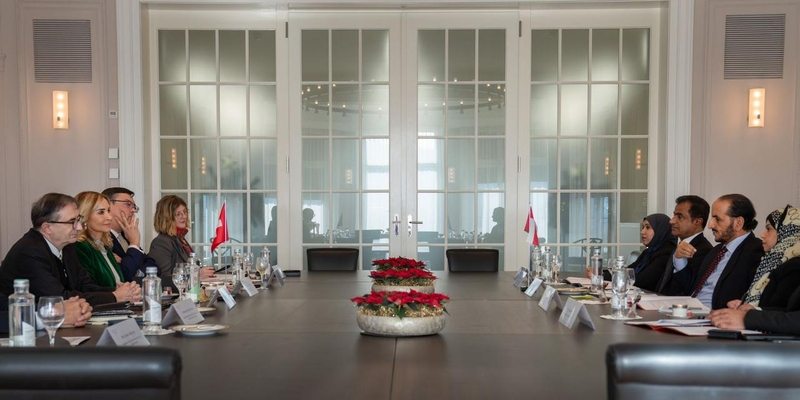  سلطنةُ عُمان والاتحاد السويسري يستعرضان أوجه التّعاون الثُّنائي 