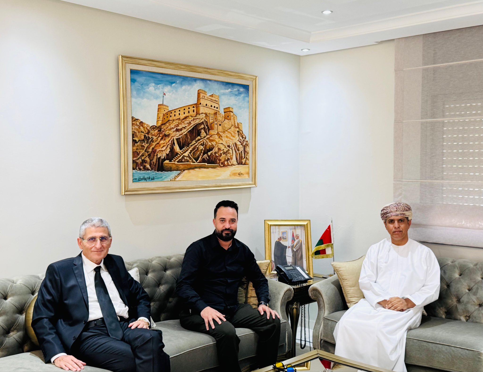 Tunisia: Ambassador reviews investment opportunities in Oman