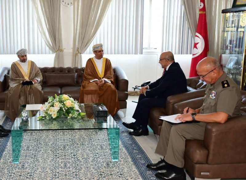 Tunisia: Defence Minister receives Oman's Ambassador