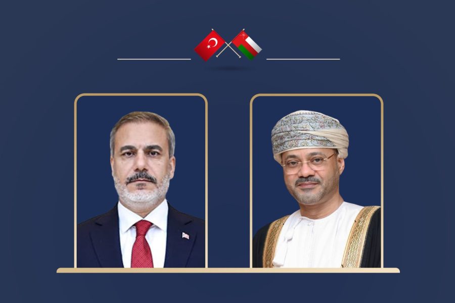 Minister discusses regional and international developments with his Turkish counterpart