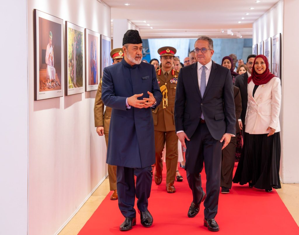 His Majesty visits UNESCO Headquarters
