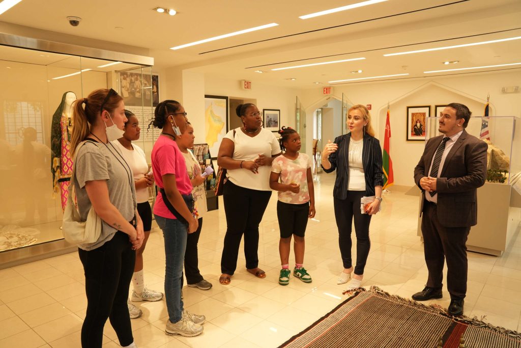 Washington: Cultural Centre welcomes students