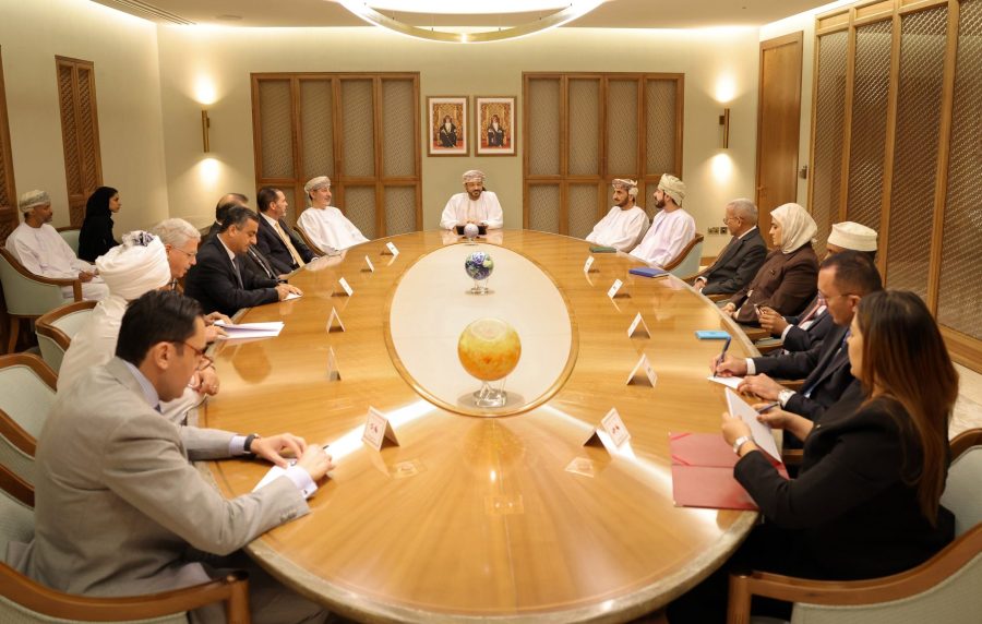 Minister meets with Arab Ambassadors
