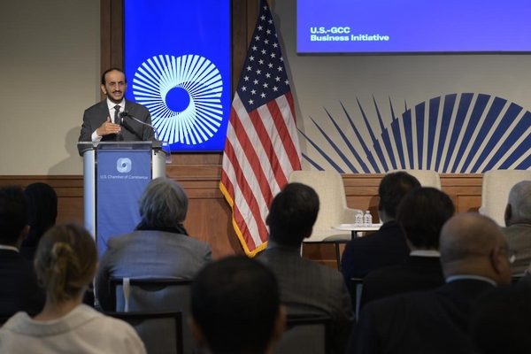 The first Omani-American Economic Forum discusses enhancing trade and investment exchange between the two countries